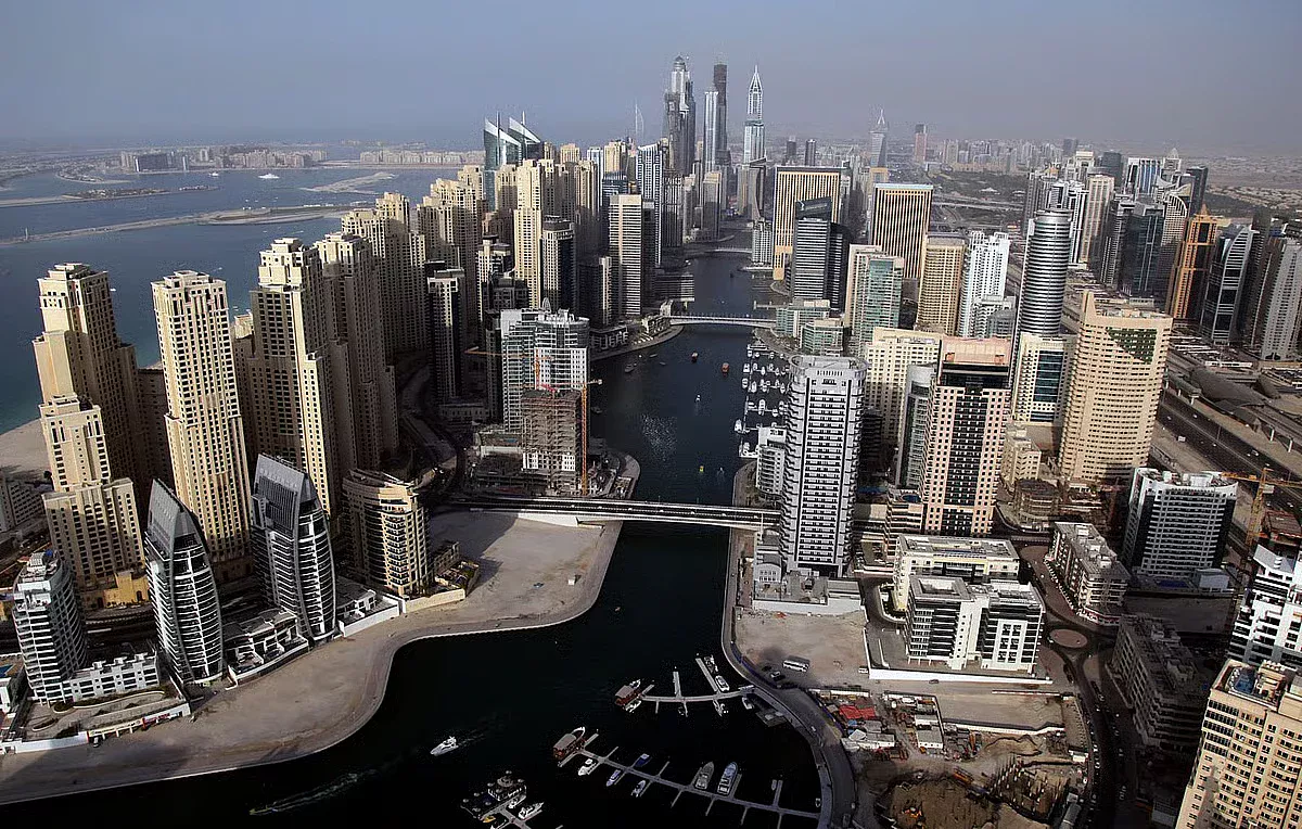 Dubai Property Market Sets Record with Dh15.6 Billion Single-Day Transactions